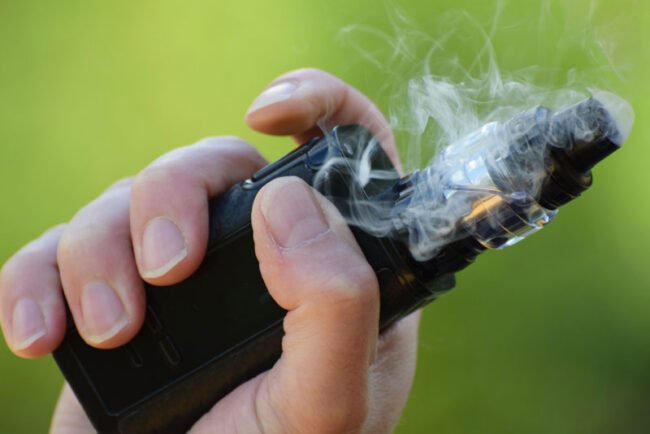 shutterstock_1498869299 Handheld Vape